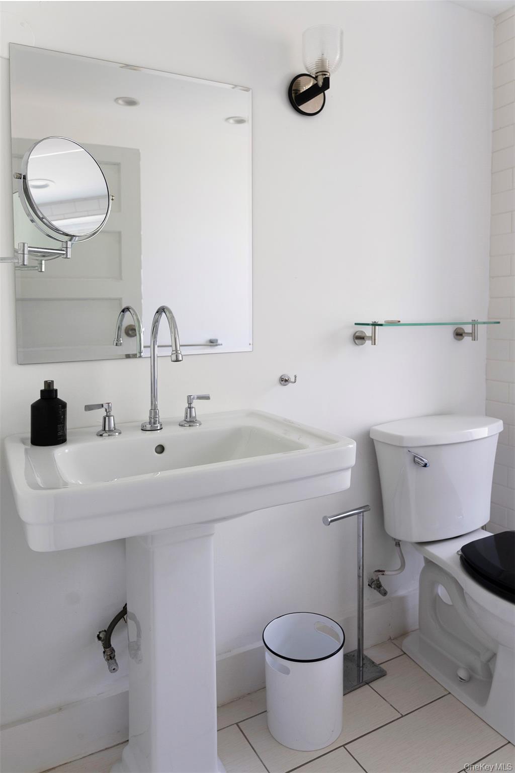 17 Washington Avenue, Millbrook, NY 12545