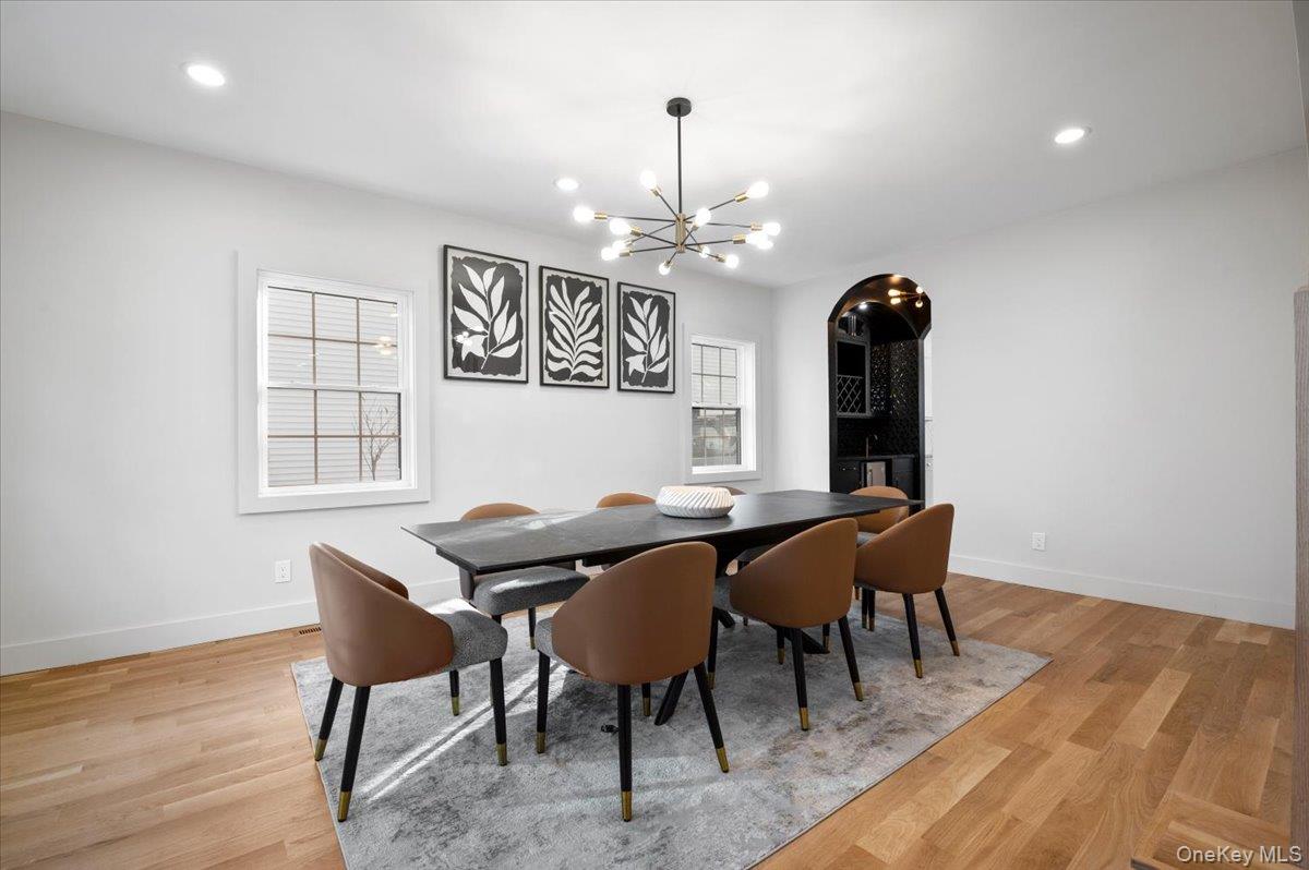 22 Franklin Avenue, Port Washington, NY 11050