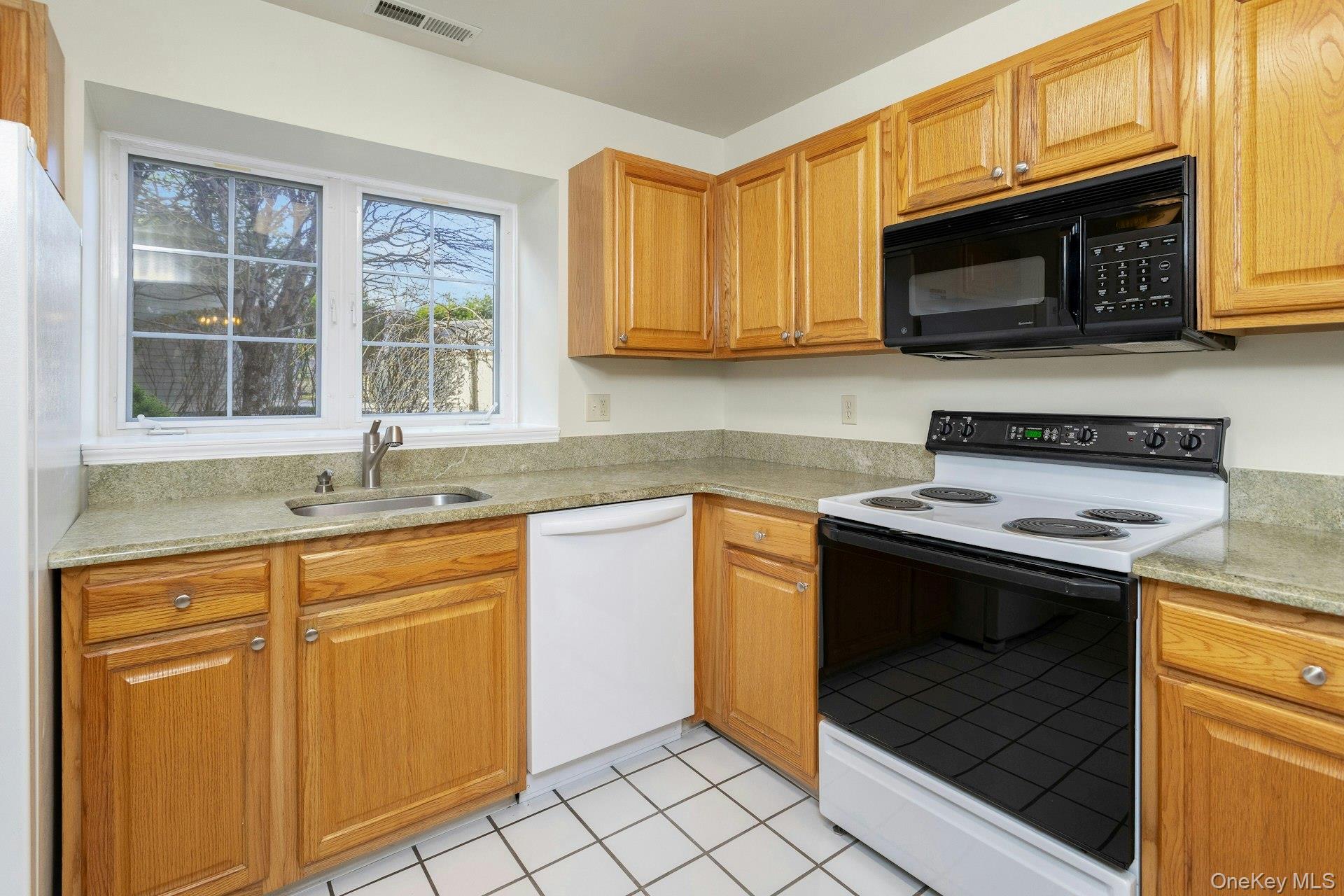 5603 Applewood Circle, Carmel, NY 10512