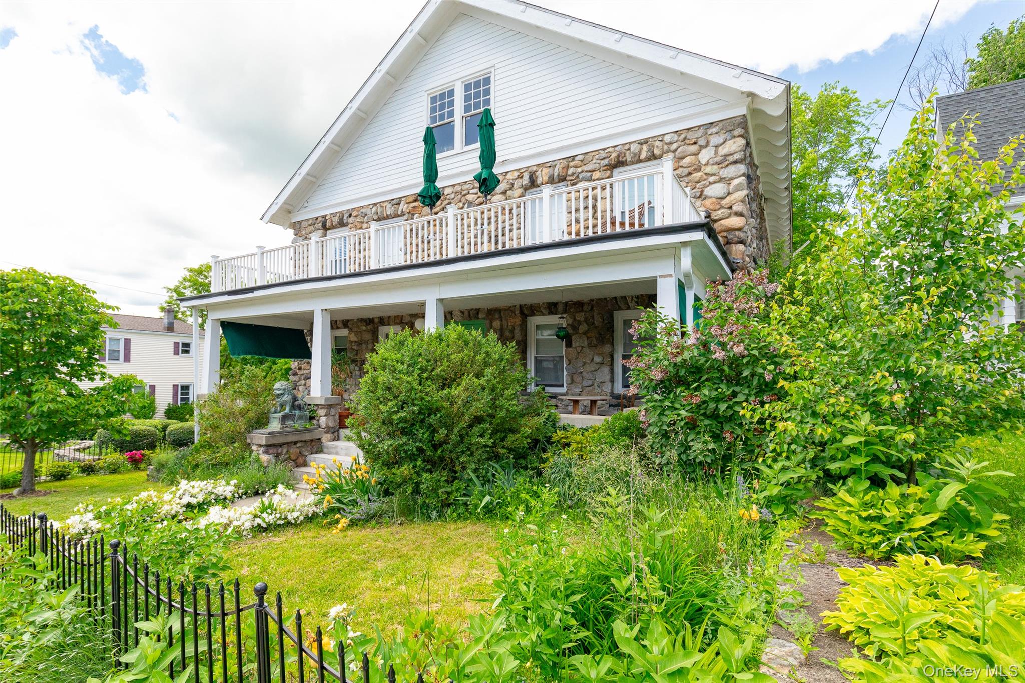 17 Washington Avenue, Millbrook, NY 12545