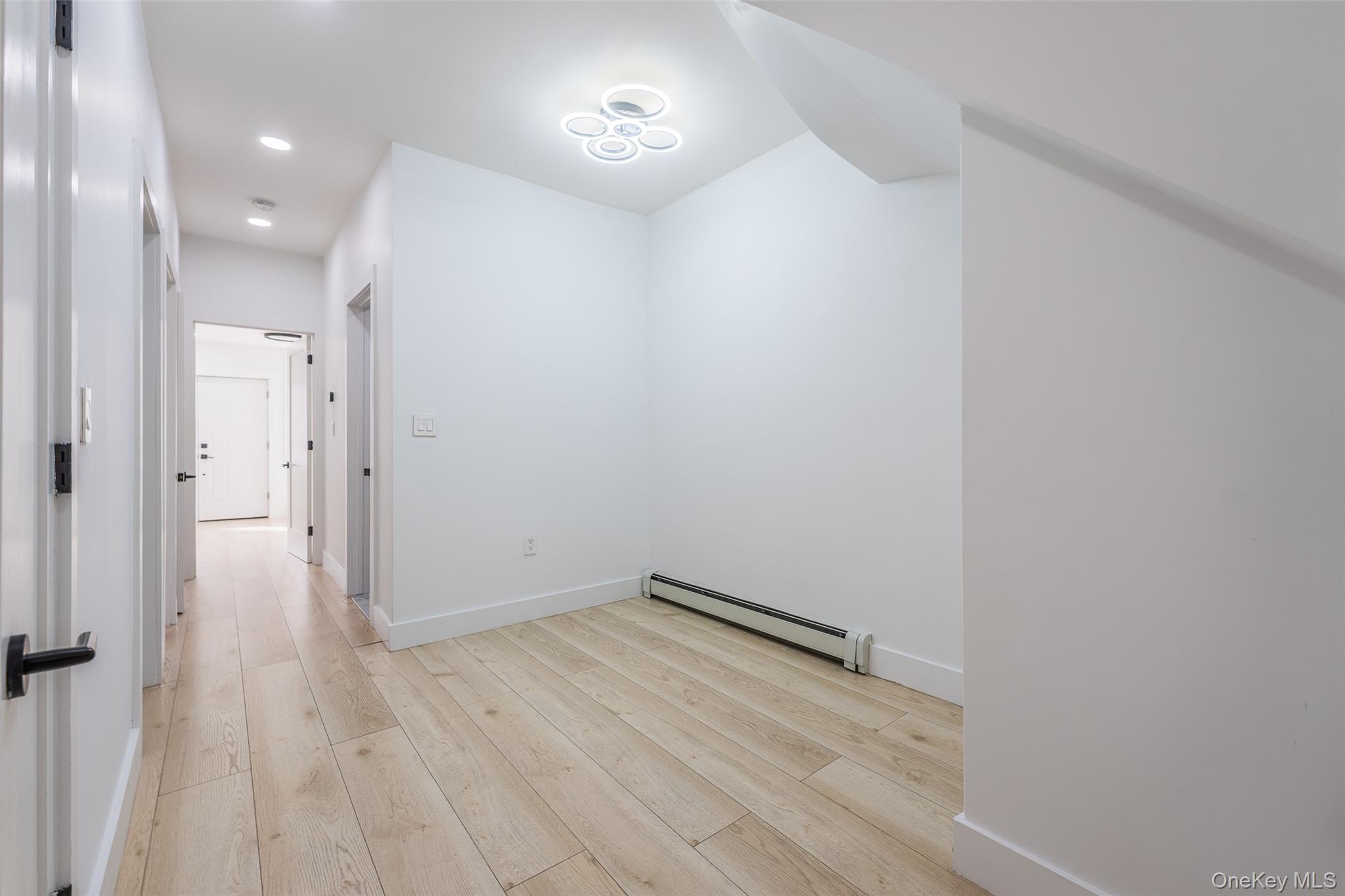 1822 Astoria Park S, Astoria, NY 11102