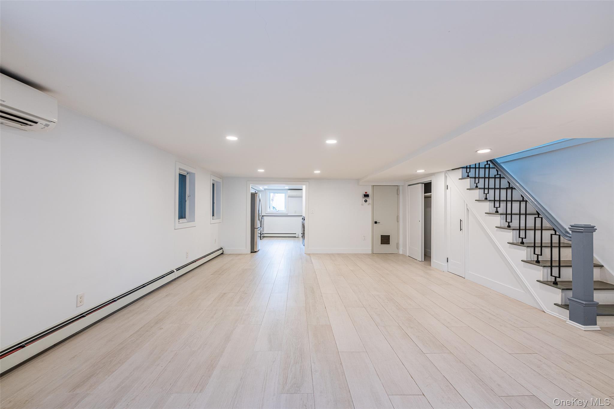 1822 Astoria Park S, Astoria, NY 11102