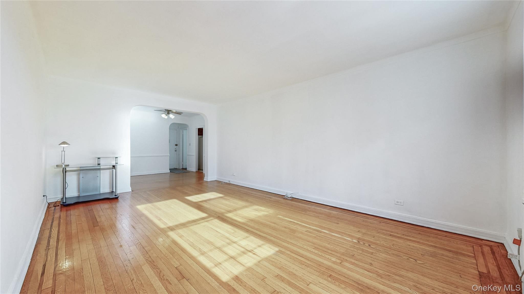 69-40 Yellowstone Boulevard # 407, Forest Hills, NY 11375