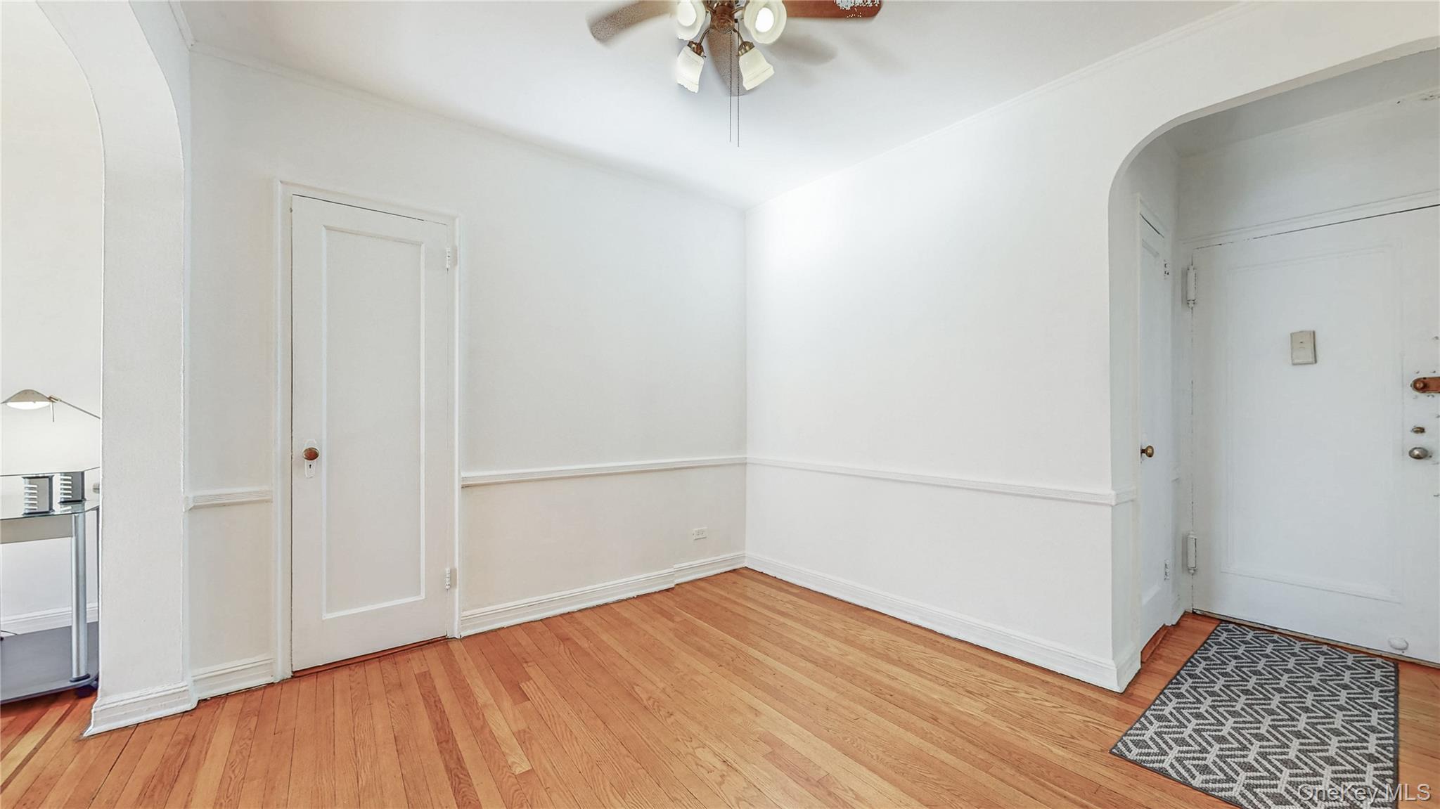 69-40 Yellowstone Boulevard # 407, Forest Hills, NY 11375