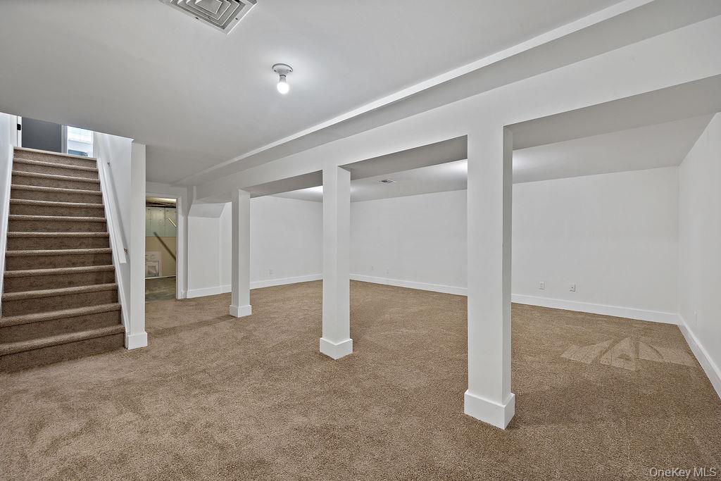 482 Iroquois Court, Suffern, NY 10901