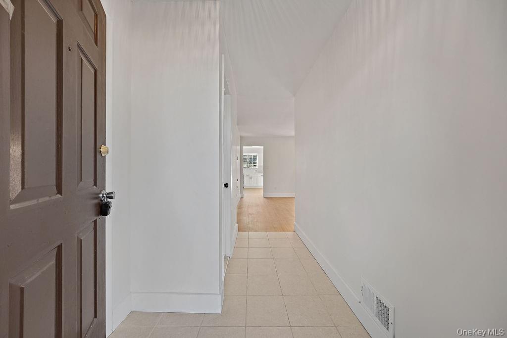 482 Iroquois Court, Suffern, NY 10901