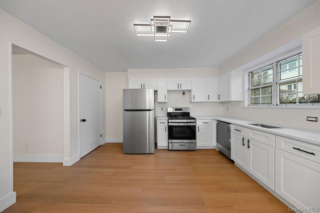 482 Iroquois Court, Suffern, NY 10901