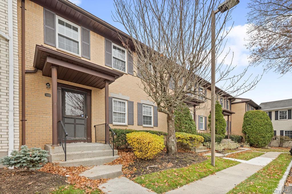 482 Iroquois Court, Suffern, NY 10901