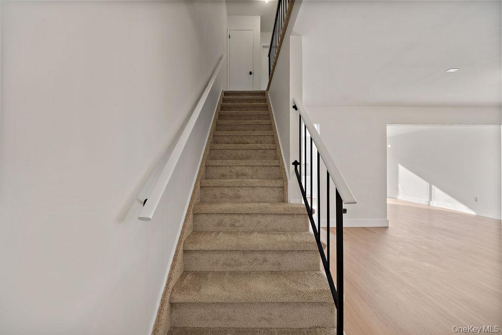 482 Iroquois Court, Suffern, NY 10901