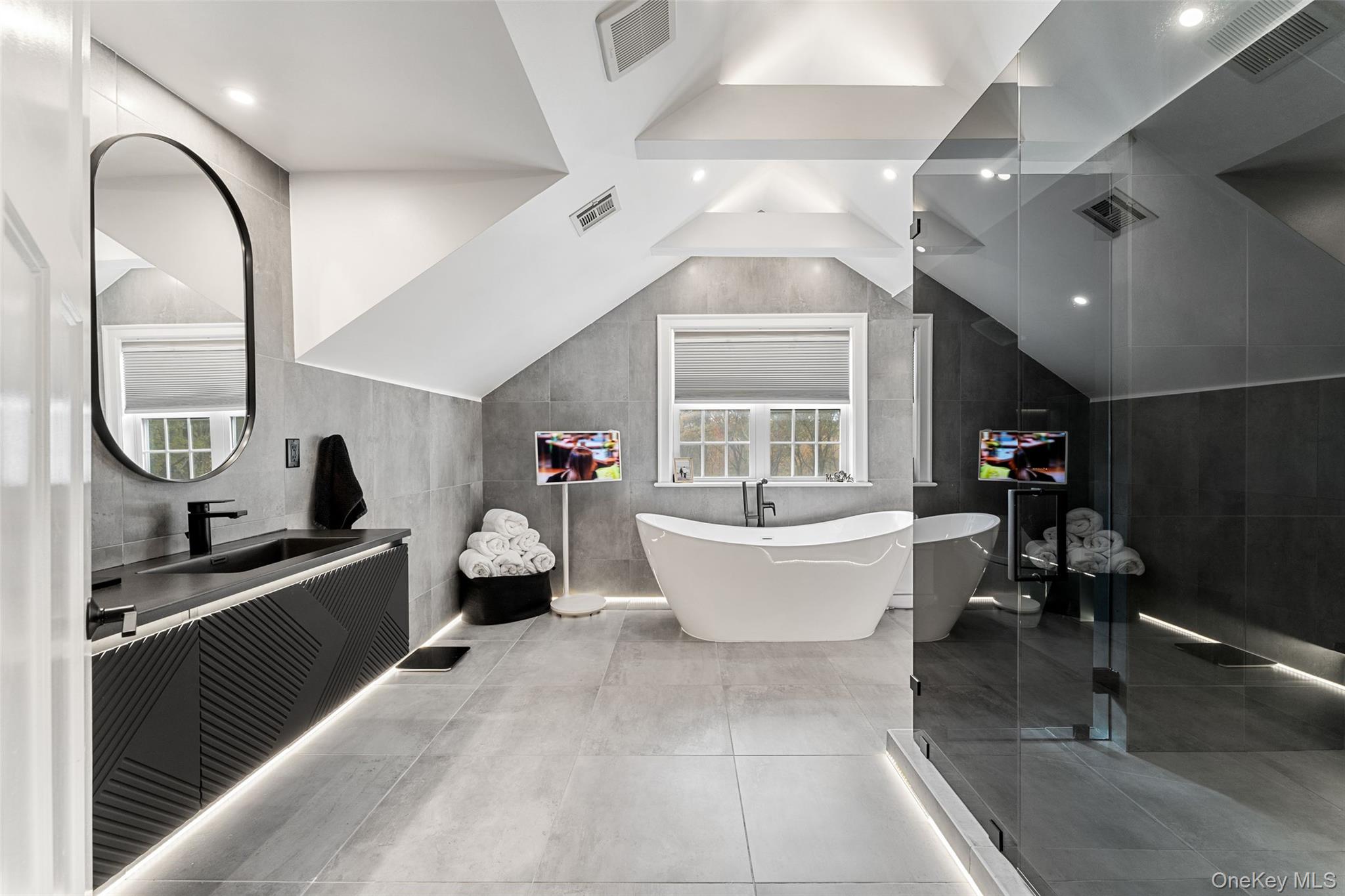 33 De Liso Lane, Mahopac, NY 10541