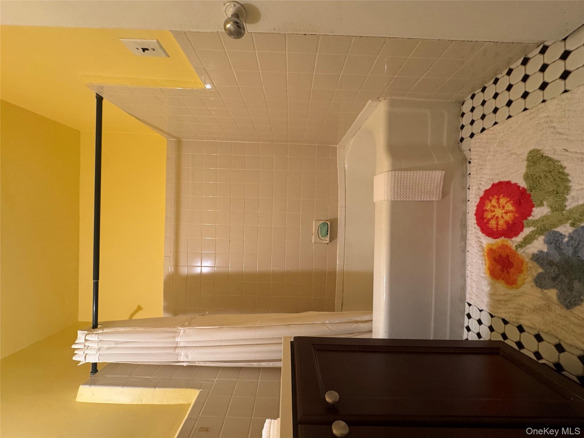 91 Tulip Avenue # C2, Floral Park, NY 11001