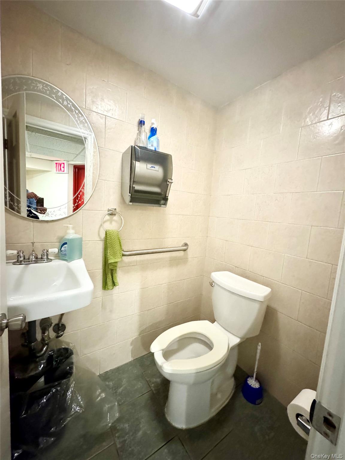 91 Tulip Avenue # C2, Floral Park, NY 11001