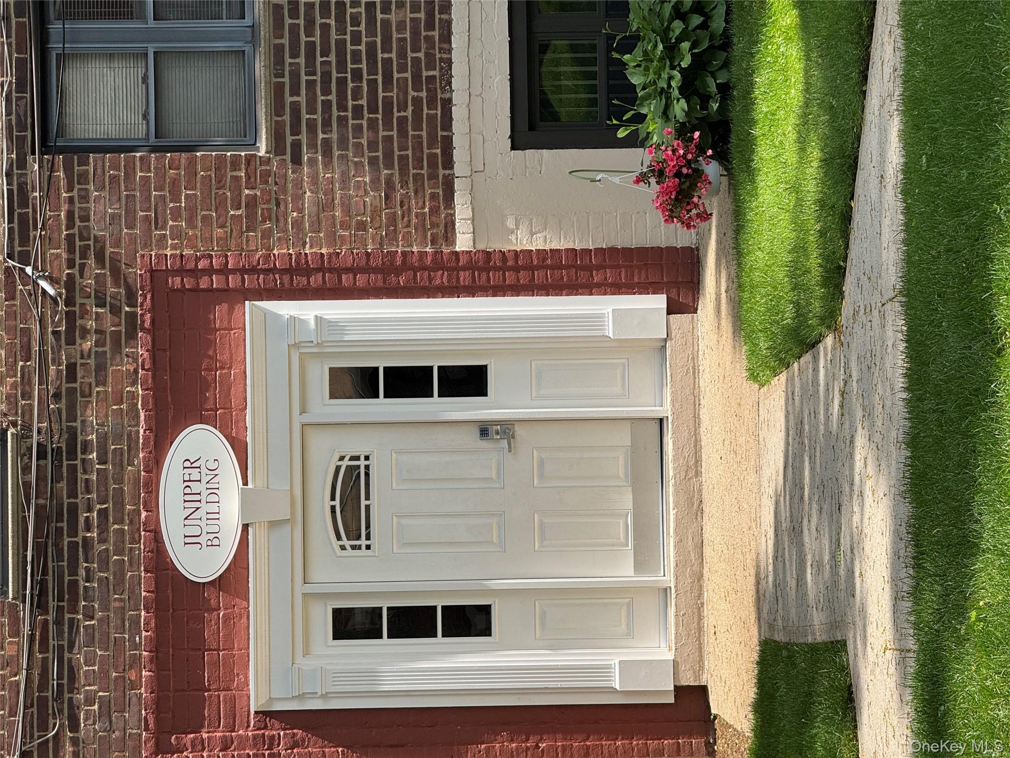 91 Tulip Avenue # C2, Floral Park, NY 11001