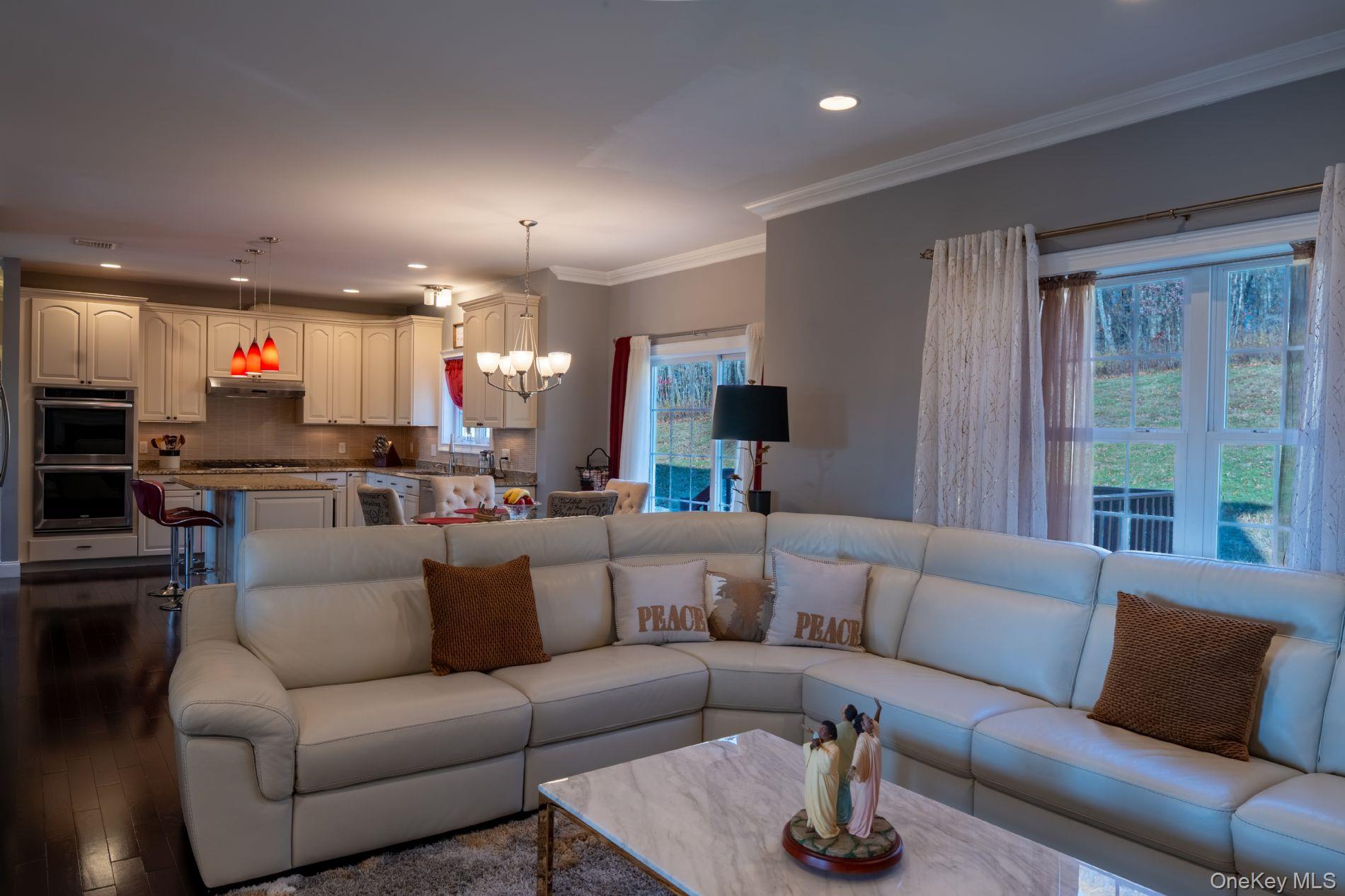 15 Max Way, Newburgh, NY 12550