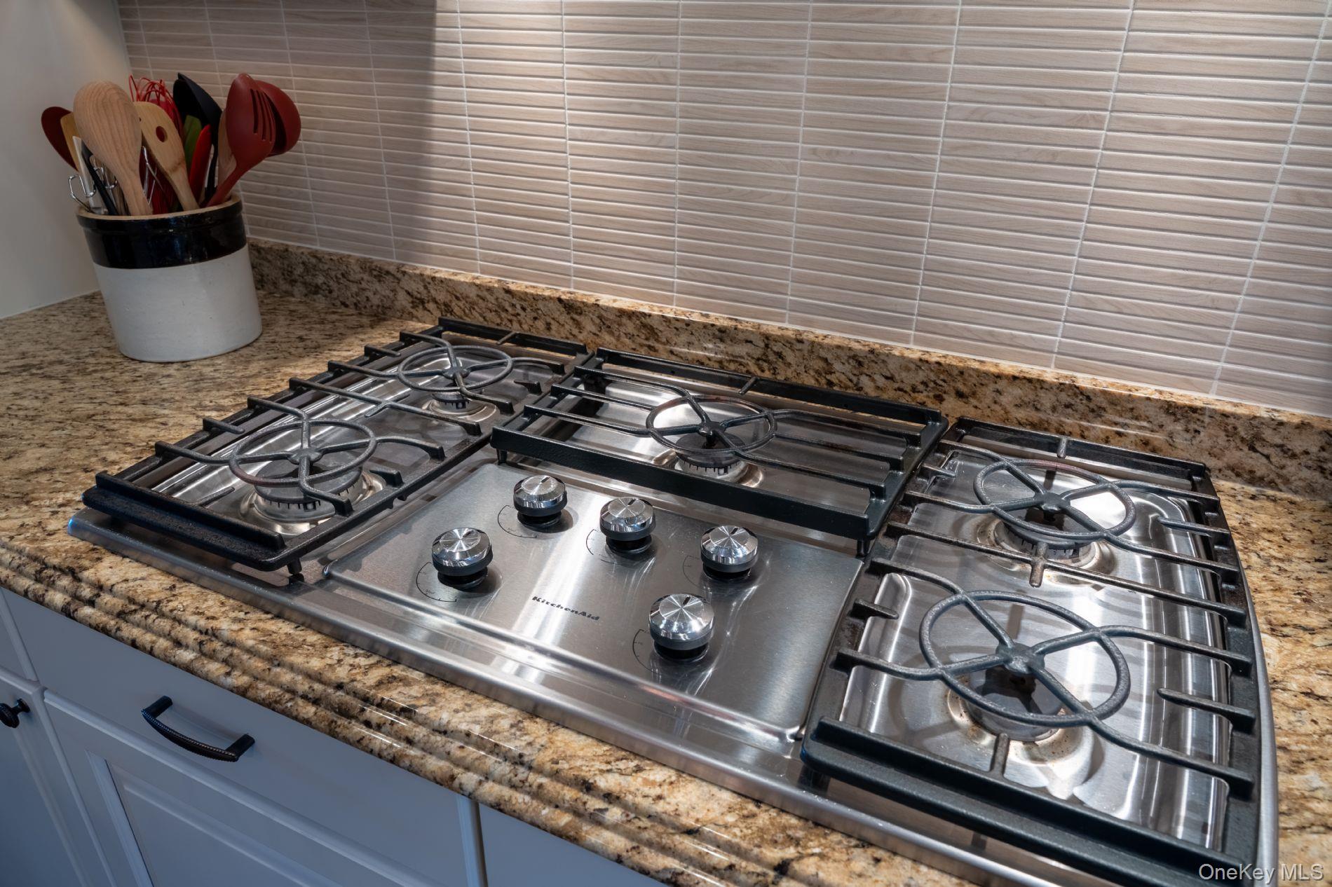 15 Max Way, Newburgh, NY 12550