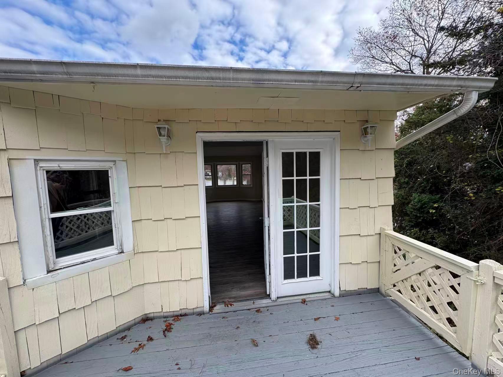 20 Westfield Road, Coram, NY 11727