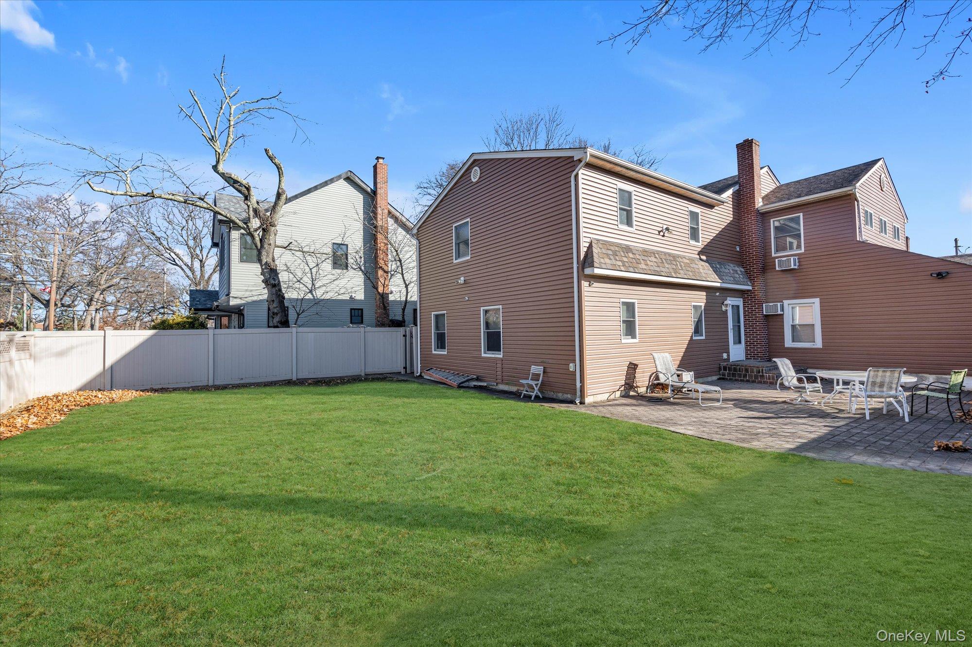 303 Oak Street, South Hempstead, NY 11550