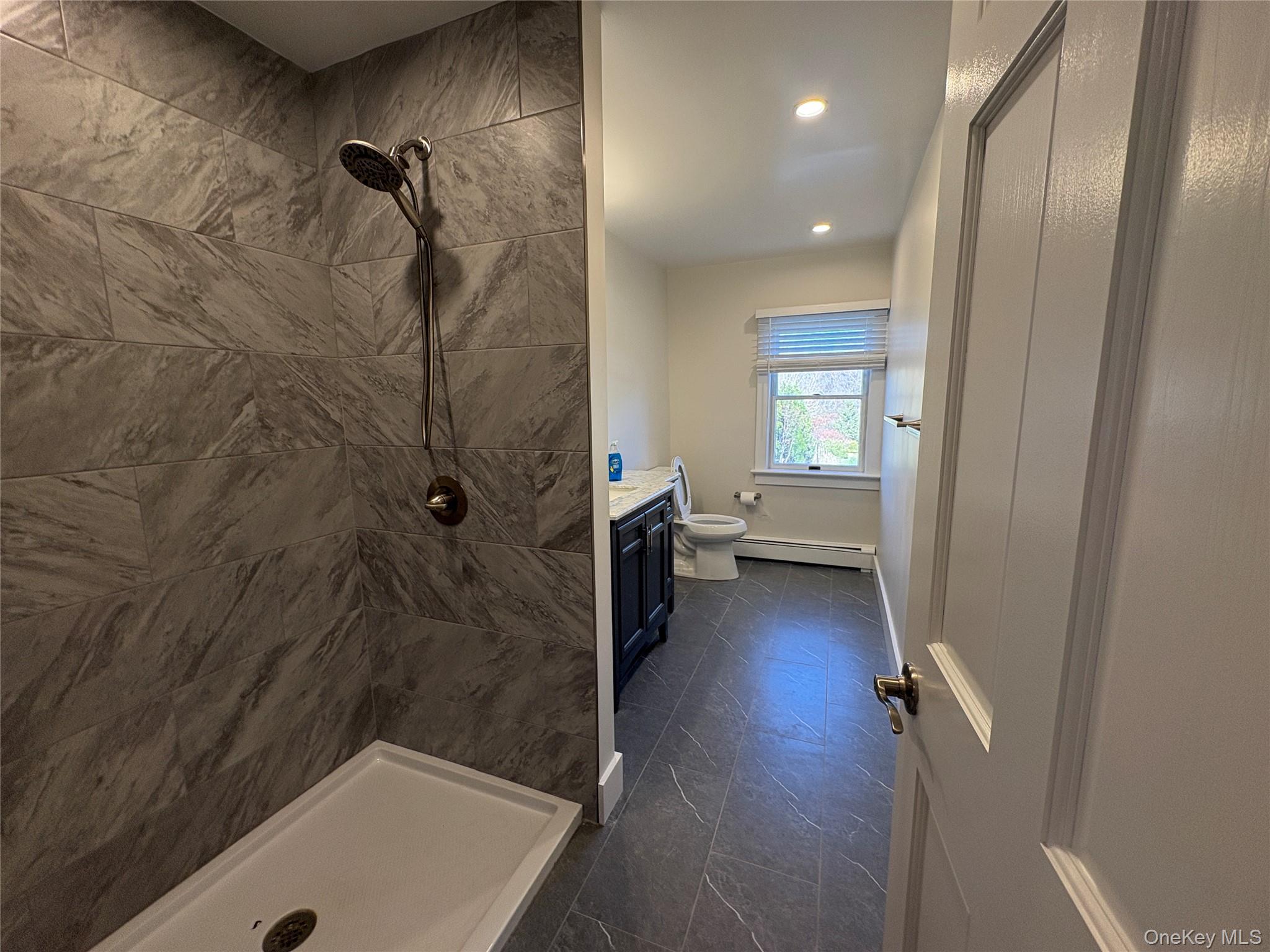 49925 Main Road, Southold, NY 11971