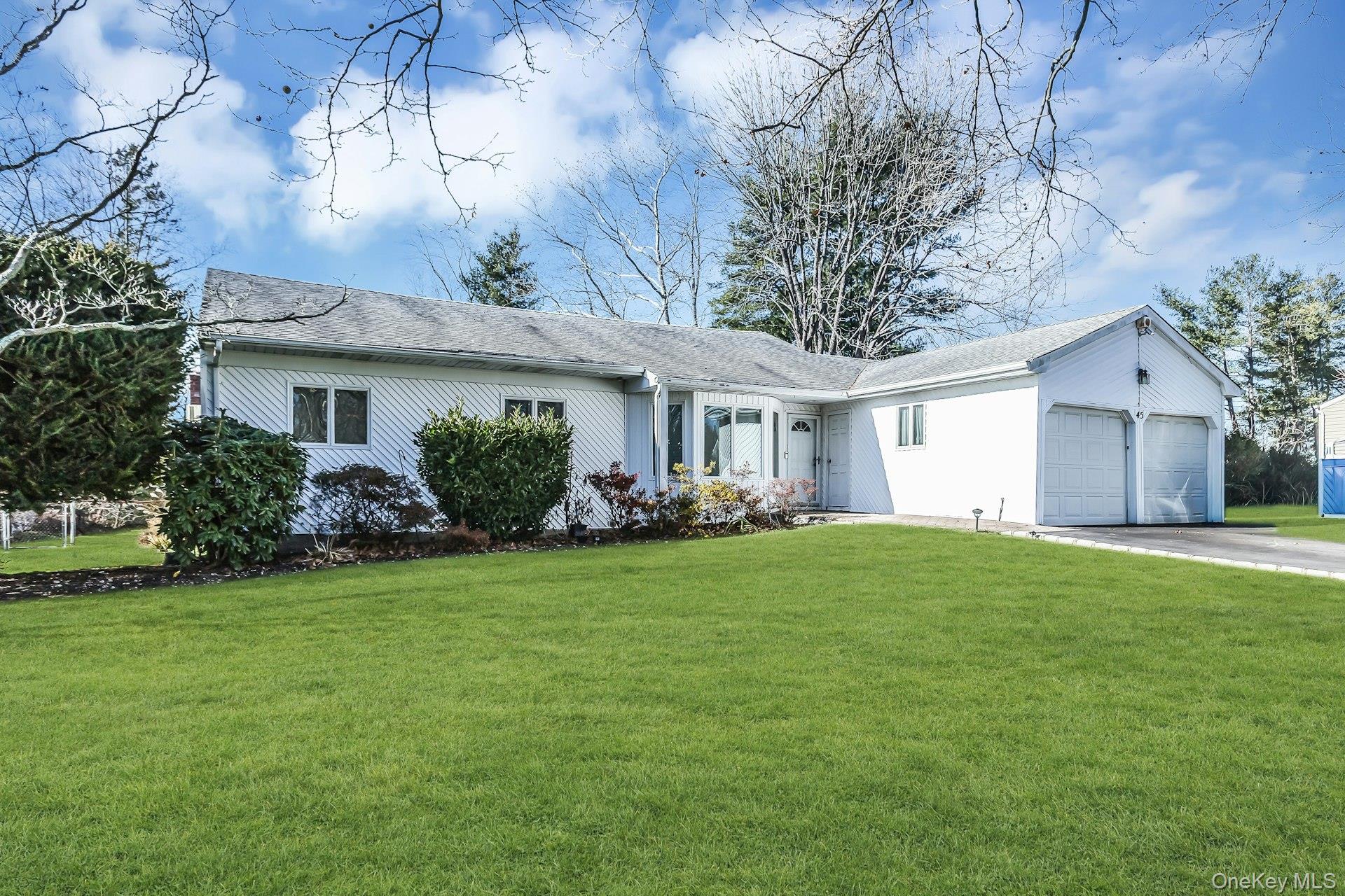 45 Verleye Avenue, East Northport, NY 11731