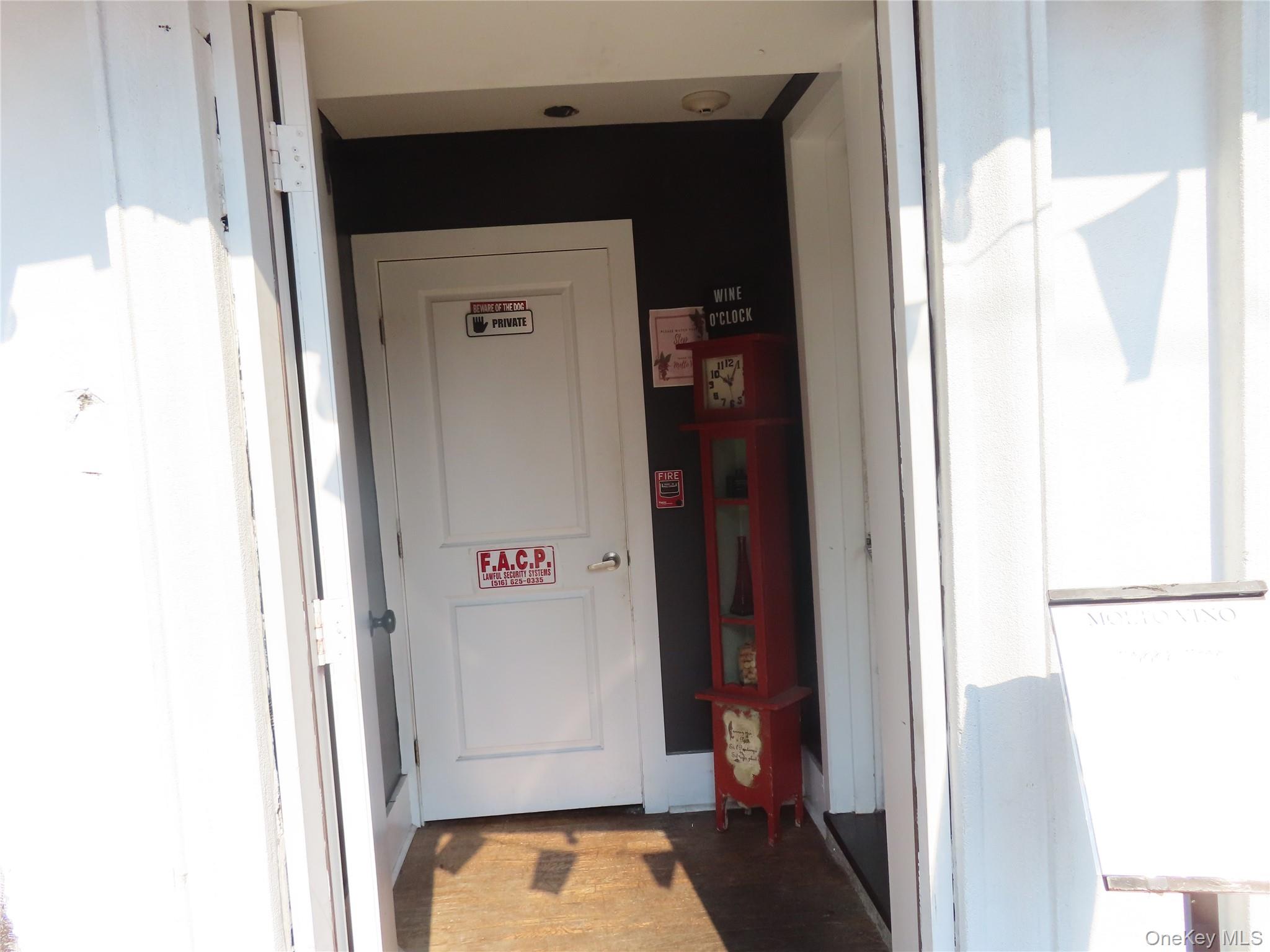 45 Deer Park Avenue # 2nd fl, Babylon, NY 11702