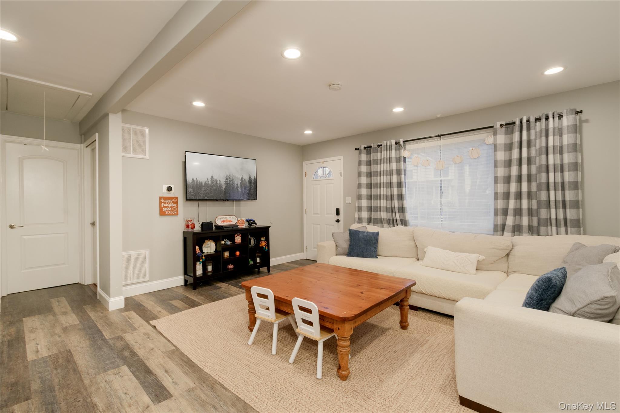 21 Wabil Road, Miller Place, NY 11764