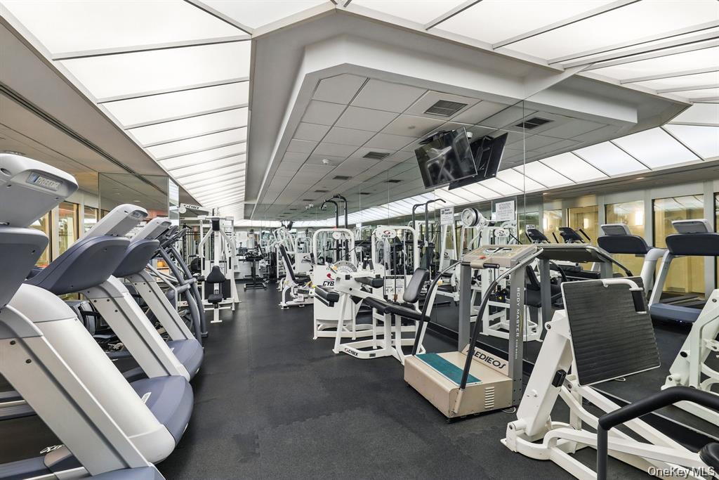 4 Martine Avenue # 416, White Plains, NY 10606