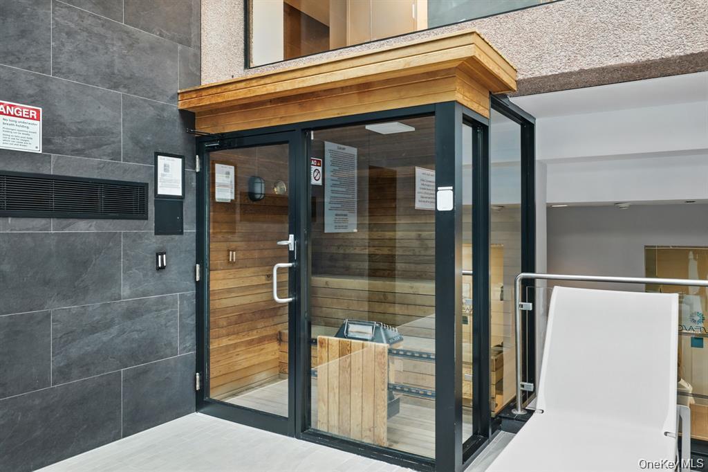 4 Martine Avenue # 416, White Plains, NY 10606