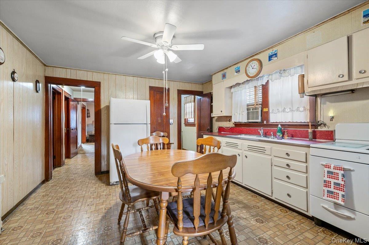 50 E 9th Street, Huntington Station, NY 11746