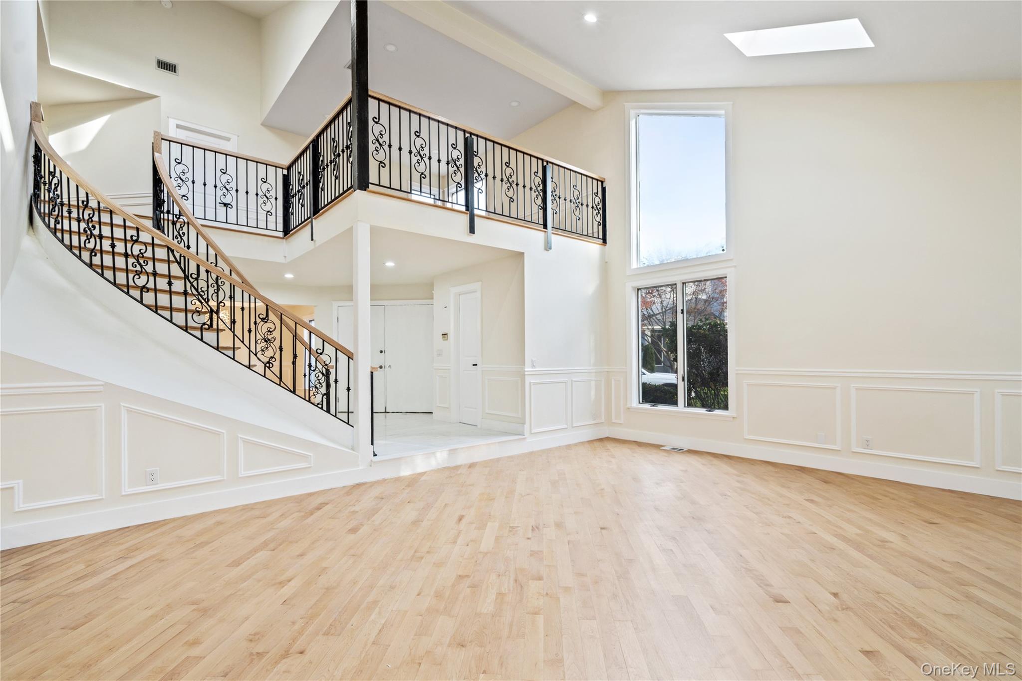 2 Heiko Court, Northport, NY 11768