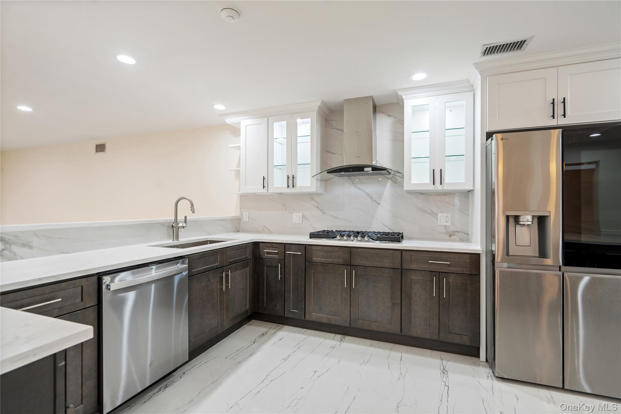 2 Heiko Court, Northport, NY 11768