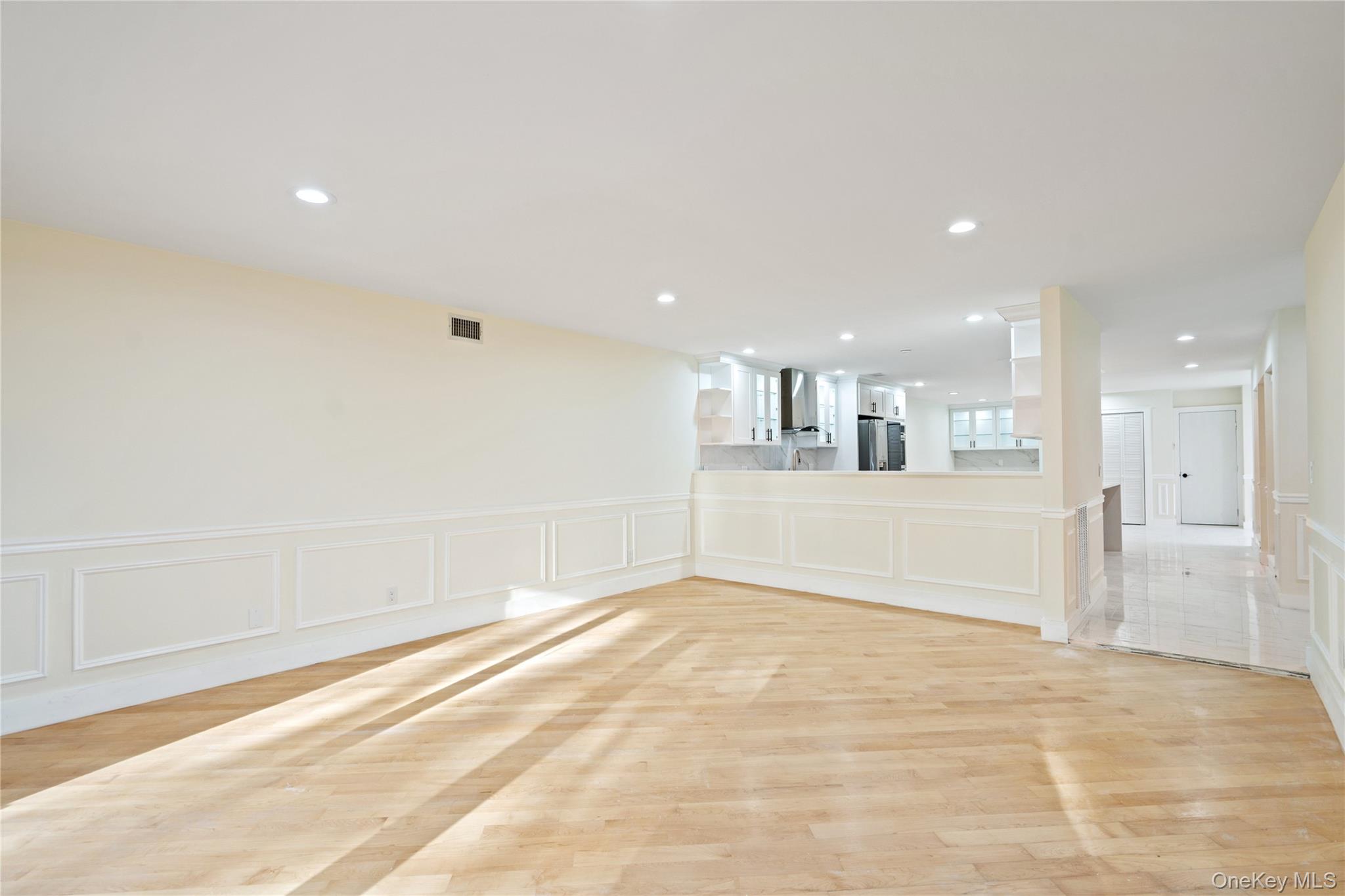 2 Heiko Court, Northport, NY 11768