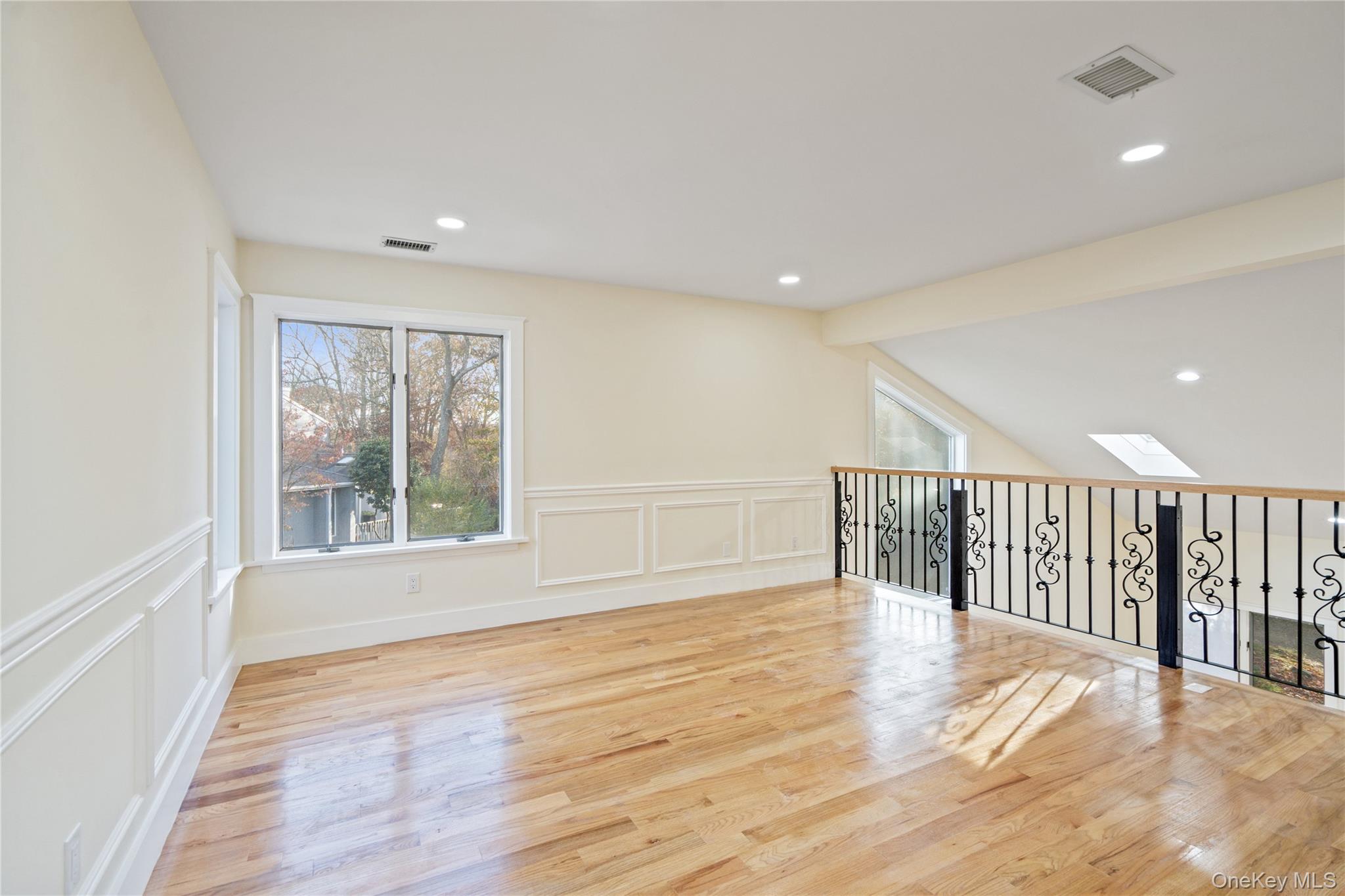 2 Heiko Court, Northport, NY 11768