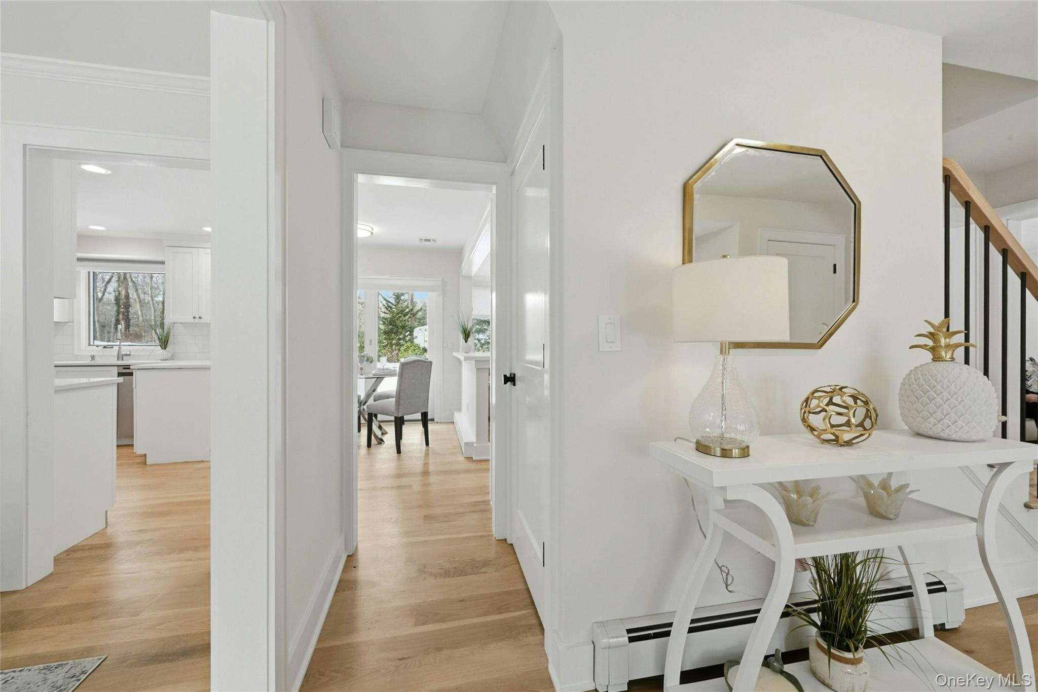 41 Edcris Lane, Huntington, NY 11743