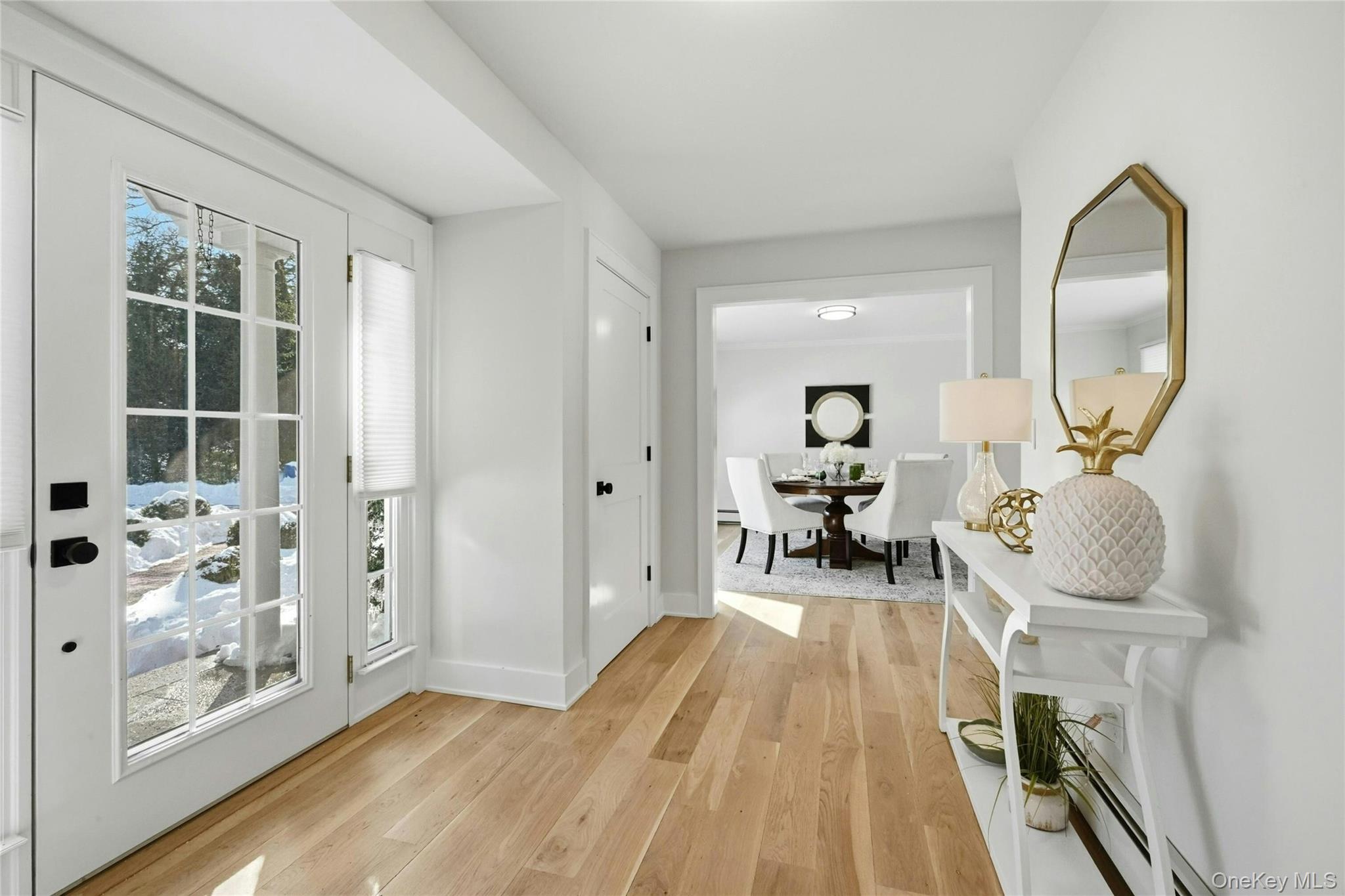 41 Edcris Lane, Huntington, NY 11743