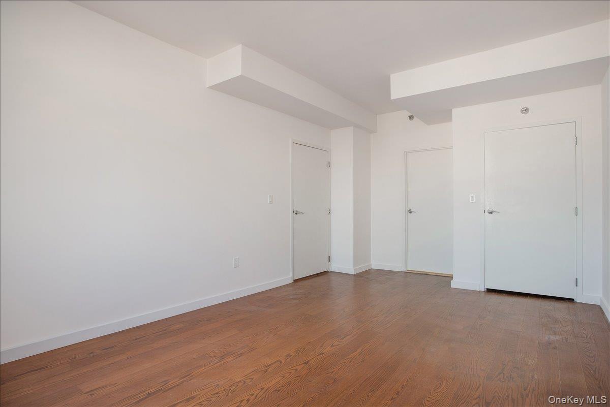 40-26 College Point Boulevard # PH2D, Flushing, NY 11354