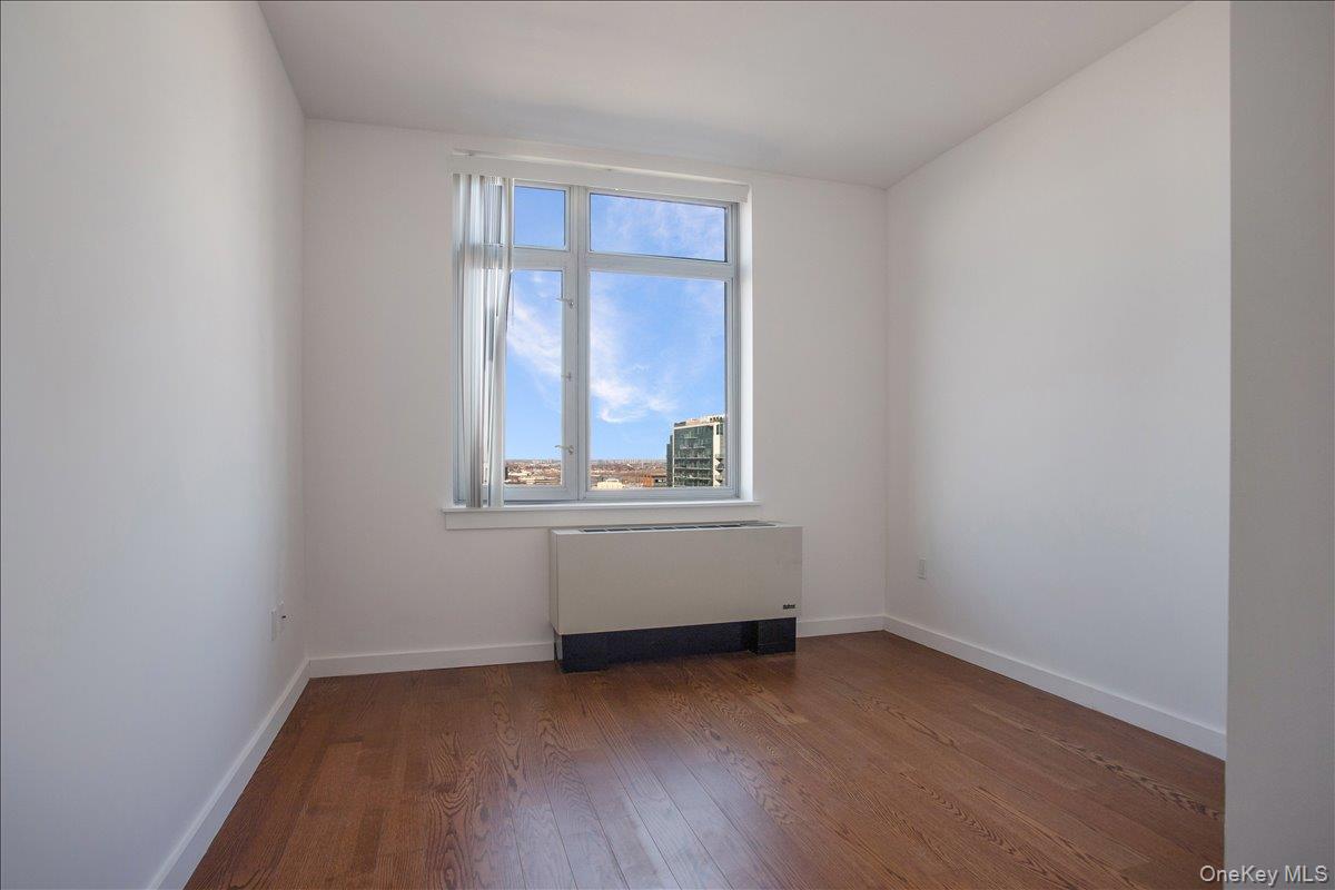 40-26 College Point Boulevard # PH2D, Flushing, NY 11354