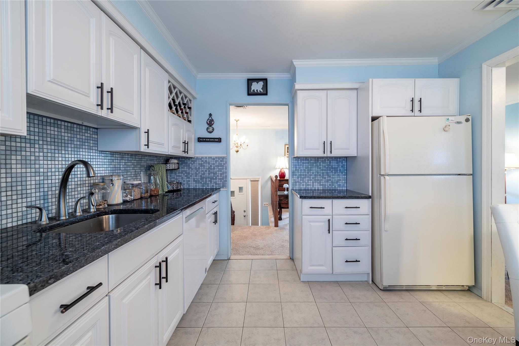 68 Lincoln Avenue, Island Park, NY 11558