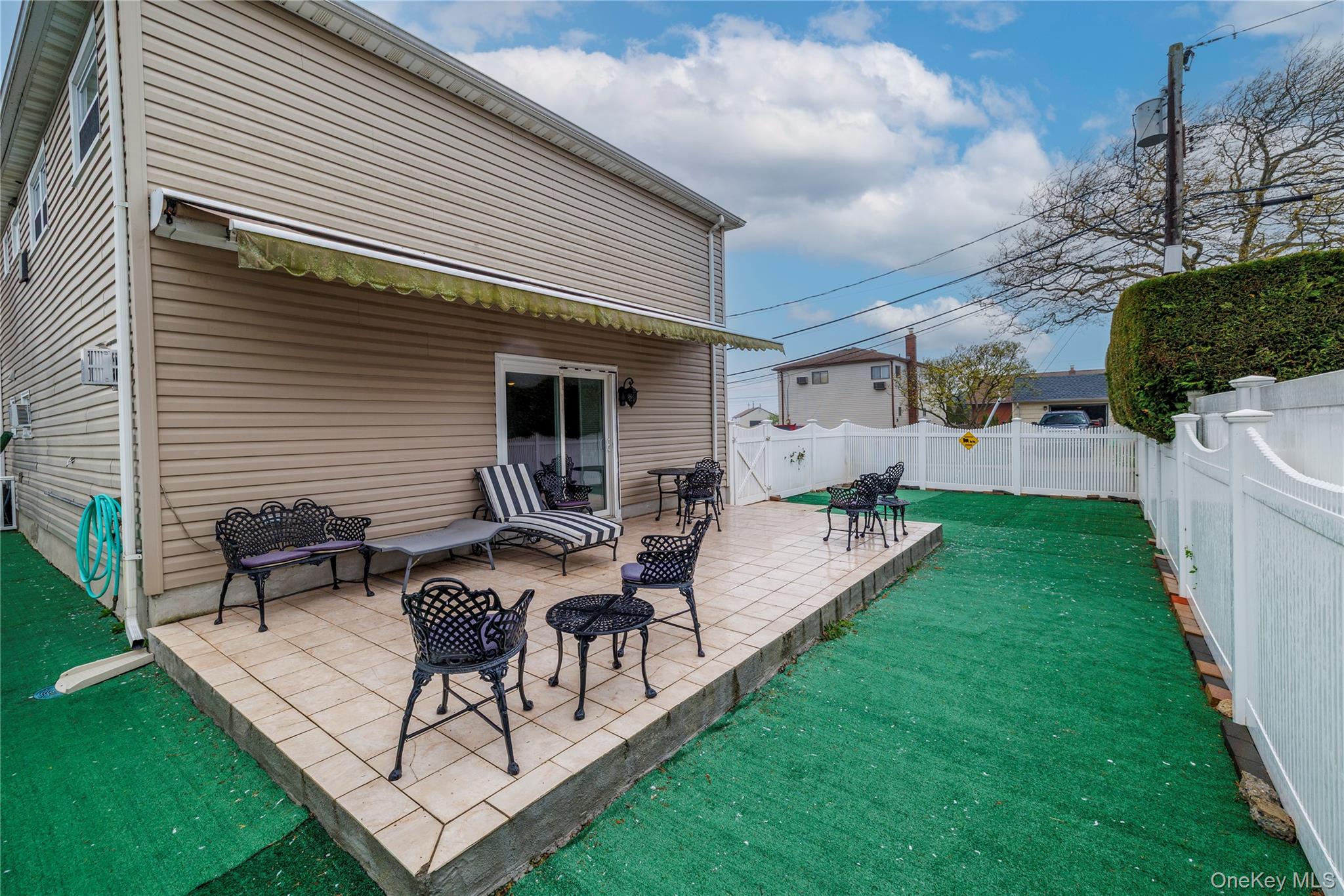 68 Lincoln Avenue, Island Park, NY 11558