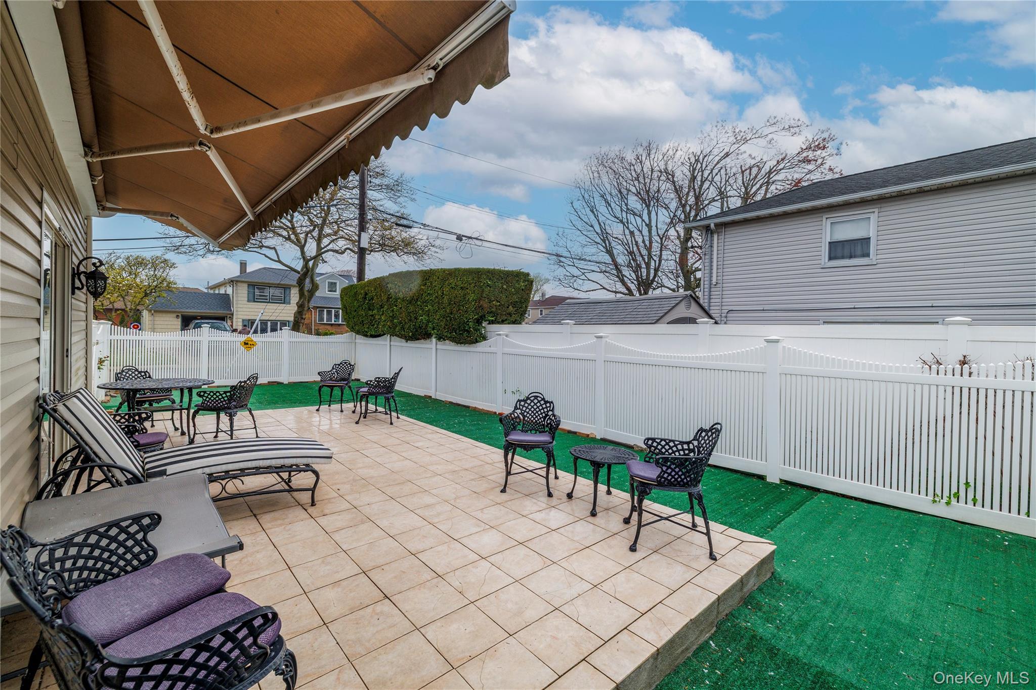 68 Lincoln Avenue, Island Park, NY 11558