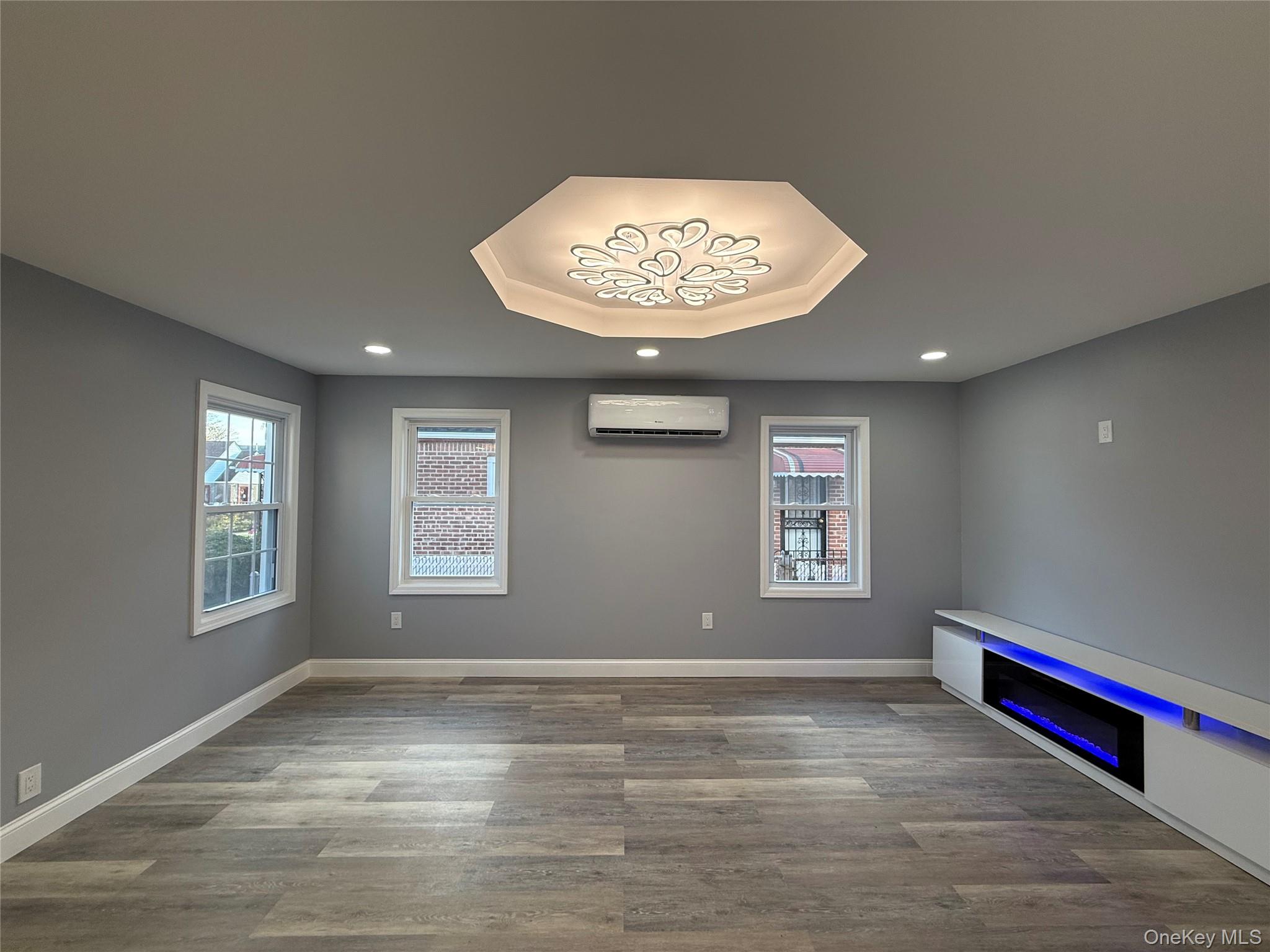 130-16 233rd, Rosedale, NY 11422