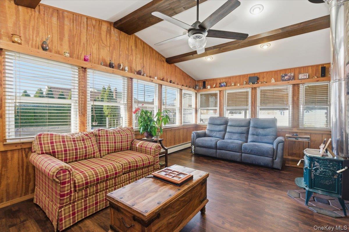 80 Newport Road, Island Park, NY 11558