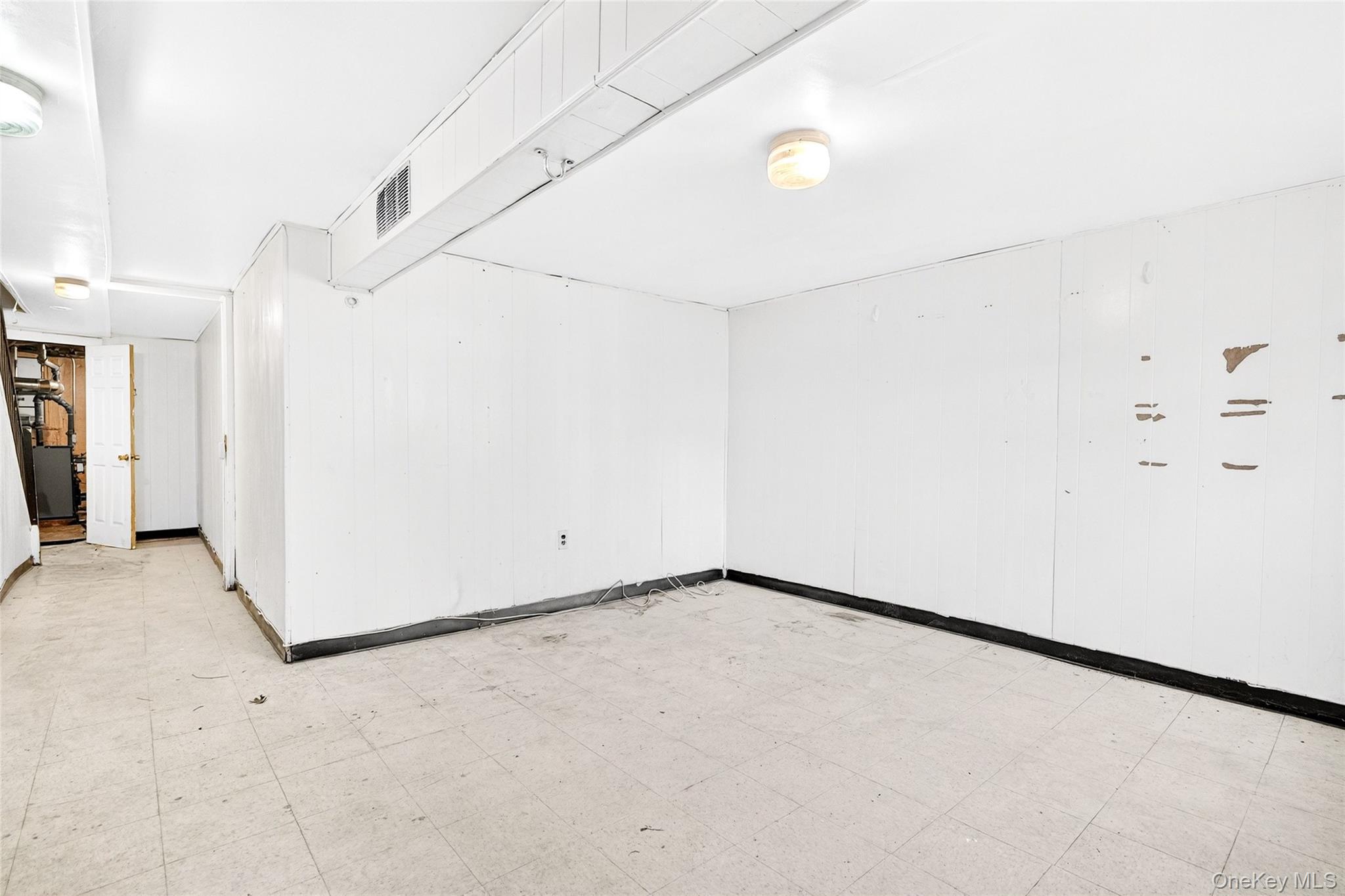 1304 Hobart Avenue, Bronx, NY 10461