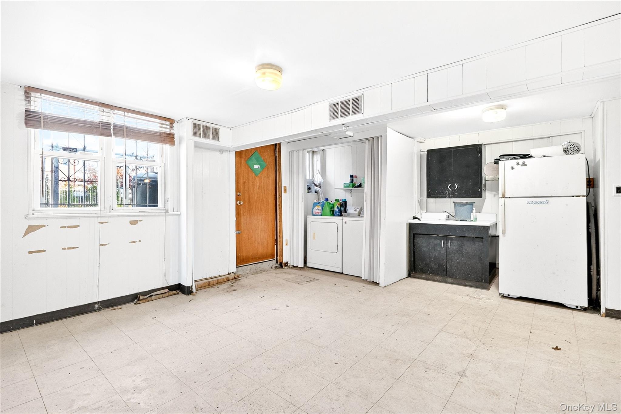 1304 Hobart Avenue, Bronx, NY 10461