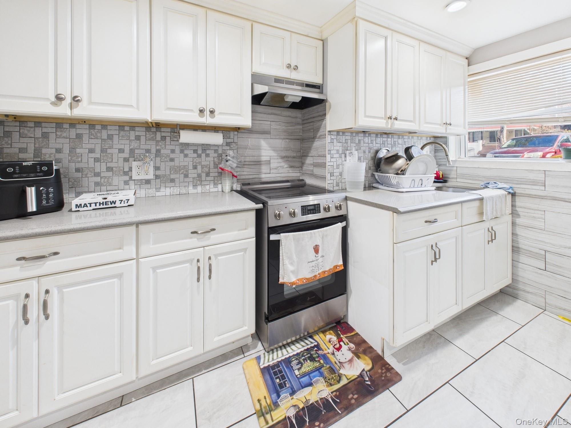 3234 Paulding Avenue, Bronx, NY 10469