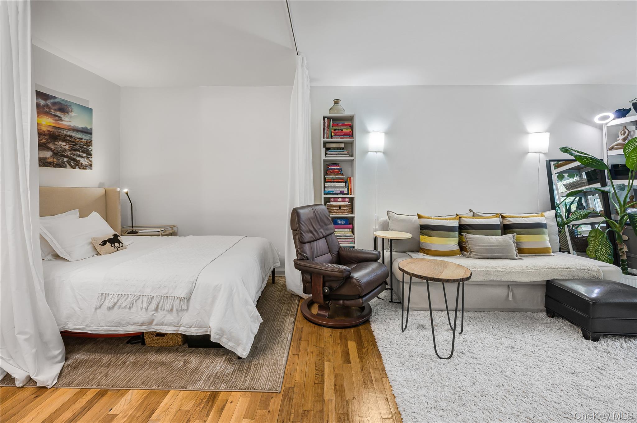 30 Pearsall Avenue # 2M, Glen Cove, NY 11542