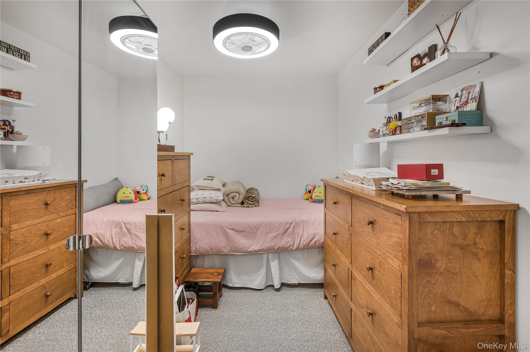 30 Pearsall Avenue # 2M, Glen Cove, NY 11542