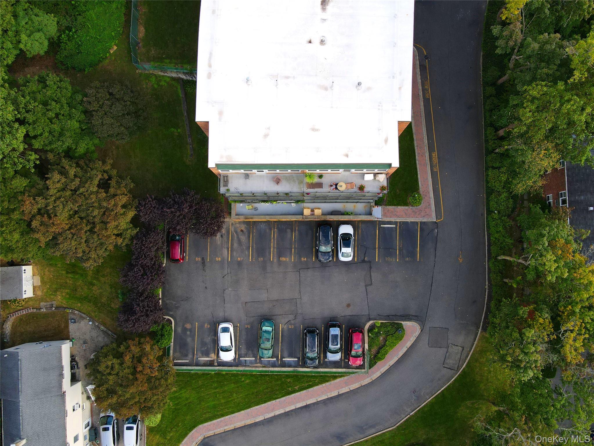 30 Pearsall Avenue # 2M, Glen Cove, NY 11542