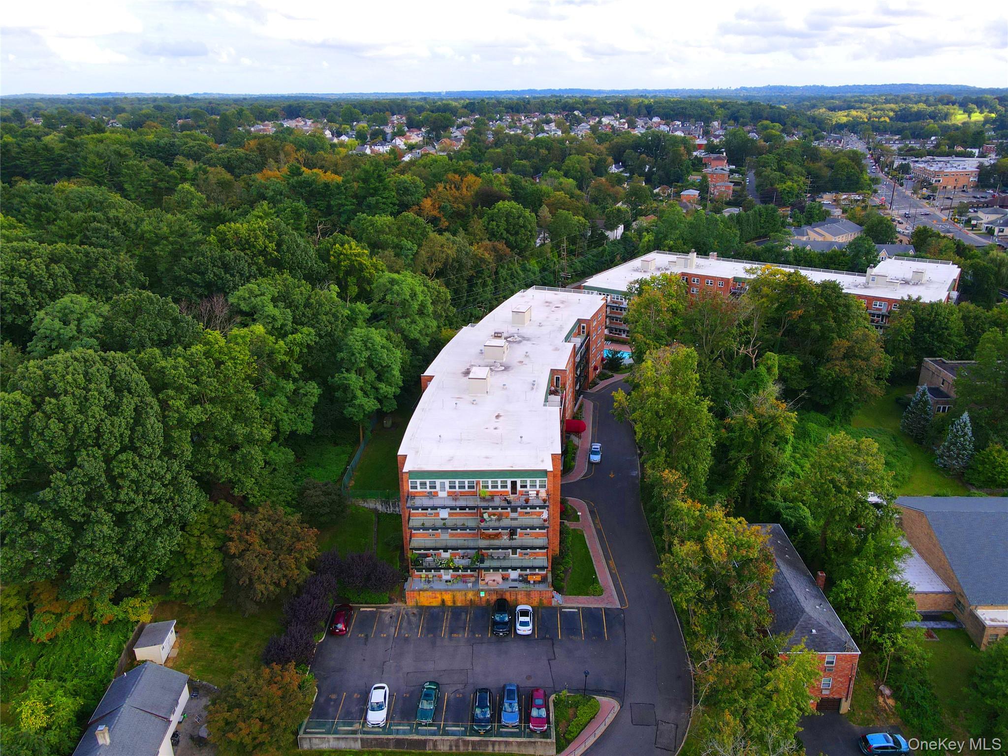 30 Pearsall Avenue # 2M, Glen Cove, NY 11542