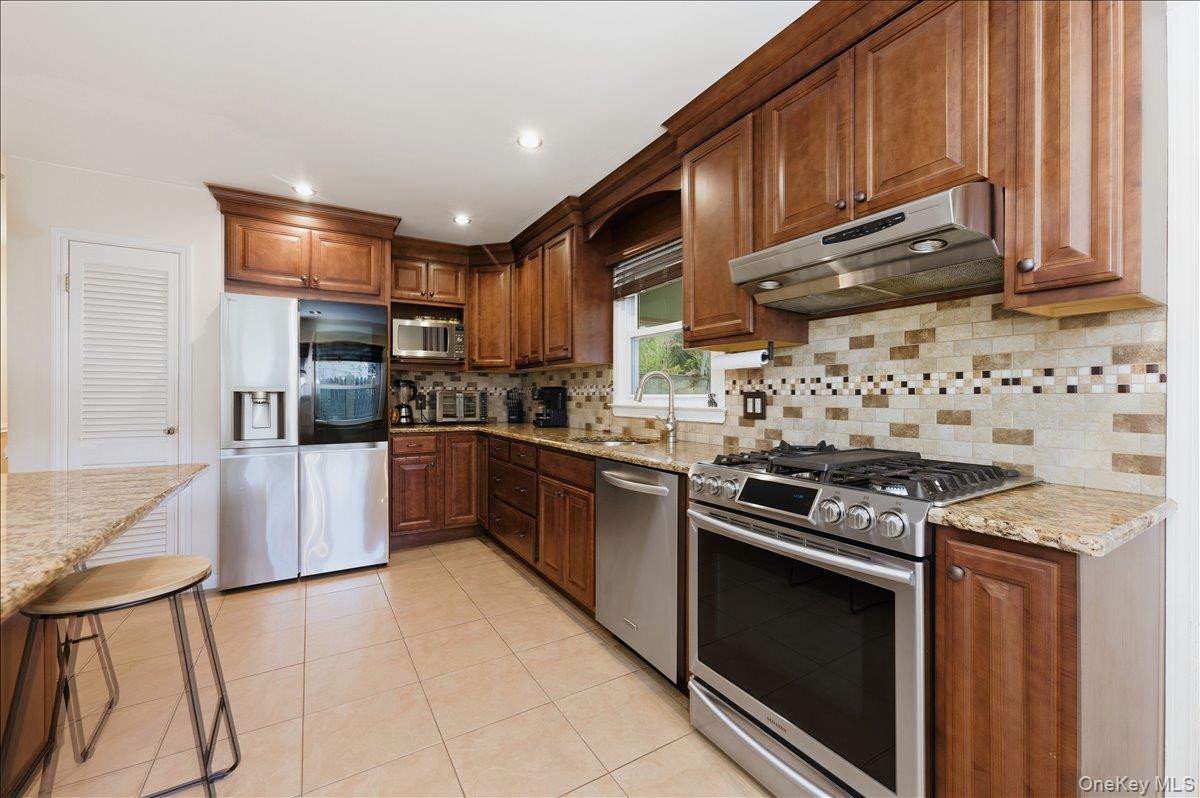 260 Lower Rocky Point Road, Sound Beach, NY 11789