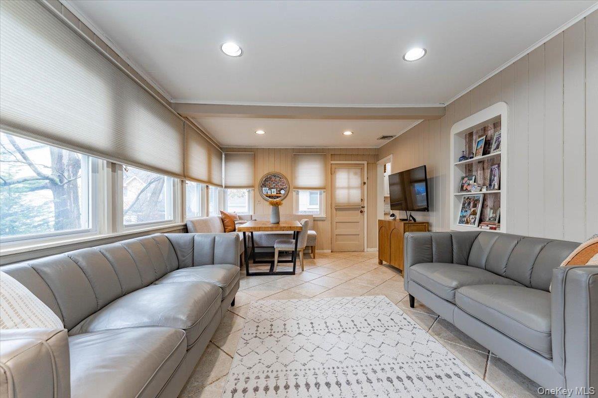 313 Forest Avenue, Woodmere, NY 11598